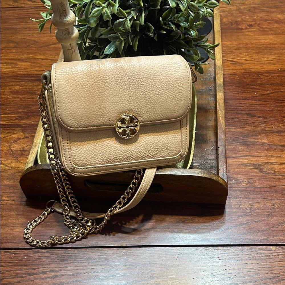 Tory Burch Peach/Gold Leather Duet Chain Shoulder Bag - Picture 4 of 9